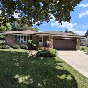 548 Oakwood Dr, Hartand, Wisconsin 53029, USA
