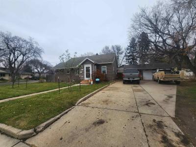 922 University Ave, Minot, North Dakota 58703, Stati Uniti