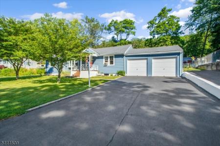 54 Oslo Dr, Rockaway Twp., New Jersey 07866-4240, USA