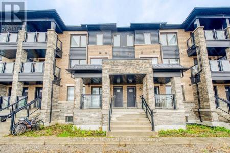32 MAGNOLIA LANE, Barrie (innis-shore), 安大略省 L9J 0N9, 加拿大