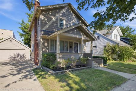 916 Knowles Street, Royal Oak, Michigan 48067, États-Unis