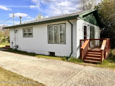 212 7th Avenue, Bowman, North Dakota 58623, USA