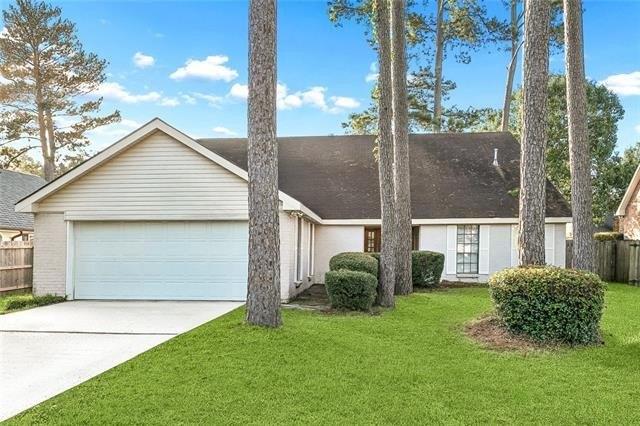 105 CHOCTAW Place, Mandeville, Louisiana 70471, USA
