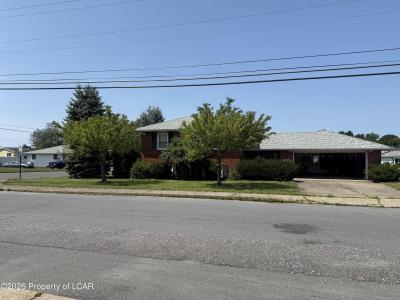 845 W 17th Street, Hazleton, Pennsylvania 18201, USA