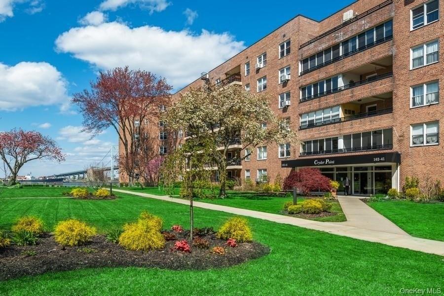 162-41 Powells Cove Boulevard unit: 1G, Beechhurst, New York 11357, HOA KỲ