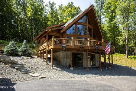 148 Tanbark Drive, Greentown, Pennsylvania 18426, USA