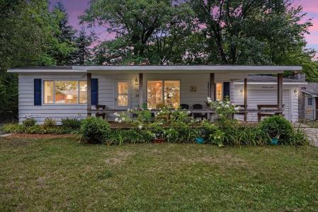 8180 Trails End, Lac, Michigan 48632, États-Unis