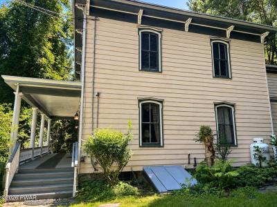 532 Atkinson Street, Hawley, Pennsylvania 18428, USA
