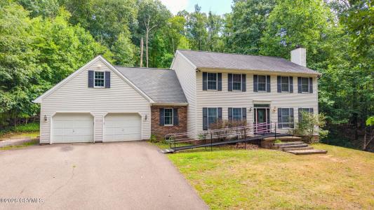 42 Drumheller Lane, Nescopeck, Pennsylvania 18635, USA