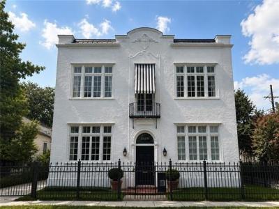 2403 CARONDELET Street unit: E, New Orleans, Louisiane 70130, États-Unis