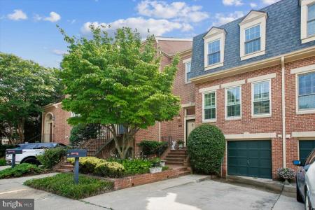 1403 Mclean Mews Court, Mclean, וירג'יניה 22101, ארצות הברית של אמריקה