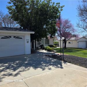 9570 Crestknoll, Calimesa, Калифорния 92320, Соединенные Штаты