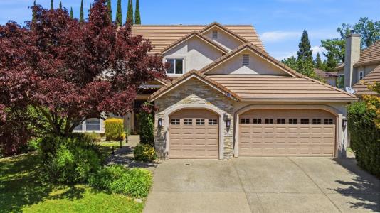 5304 Flyway Drive, Fair Oaks, California 95628, USA
