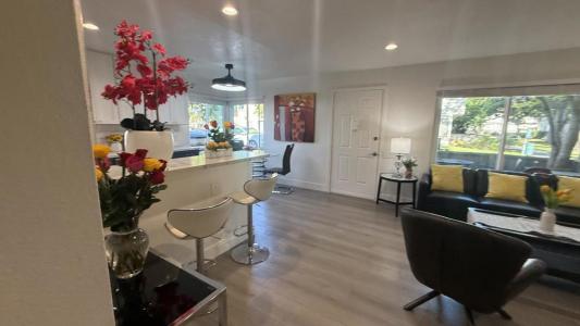 112 Kenbrook, San Jose, California 95111, USA
