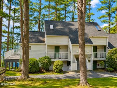 601 Waterview Lane #Unit 33, Greentown, Pennsylvania 18426, USA