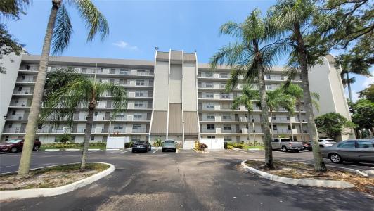 3100 W Rolling Hills Circle #609, Davie, Florida 33328, USA