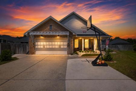 106 Amelia Rae Circle, Valparaiso, Florida 32580, USA