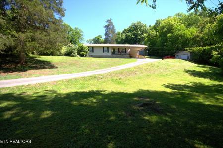 724 Lower Quarry Rd, Newport, Tennessee 37821, USA