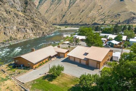 420-422 S Main Street, Riggins, Idaho 83549, États-Unis