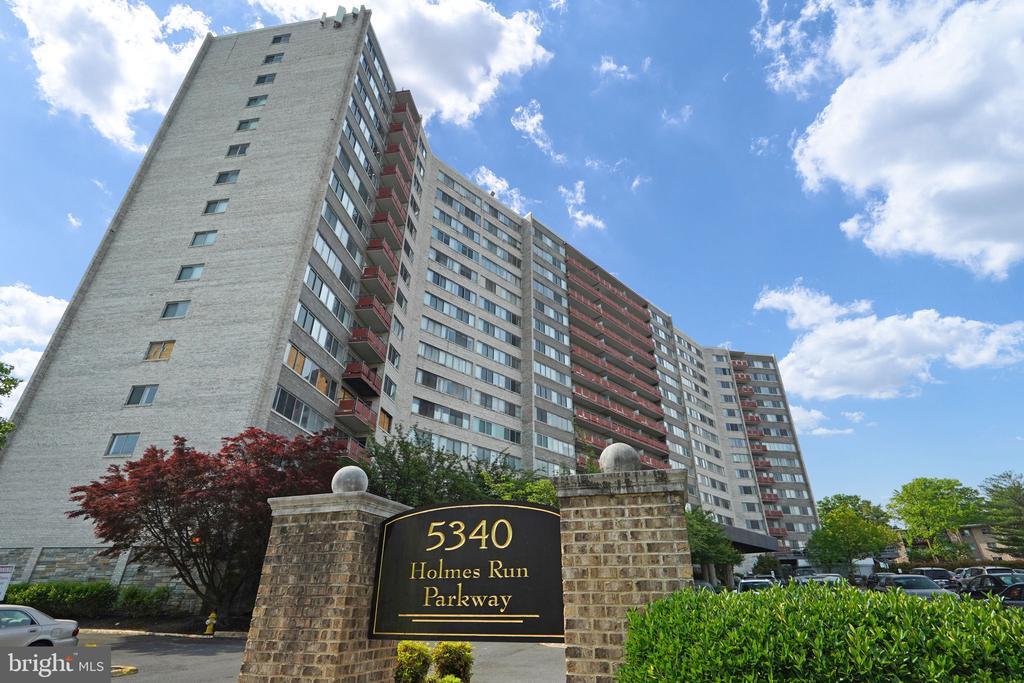 5340 Holmes Run Parkway , 1503, Alexandria, Virginia 22304, Stati Uniti