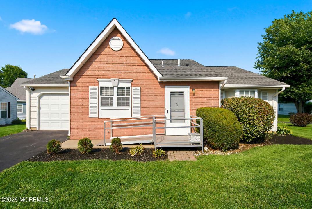 39 Datchet Close, Freehold, نيو جيرسي 07728, الولايات المتحدة