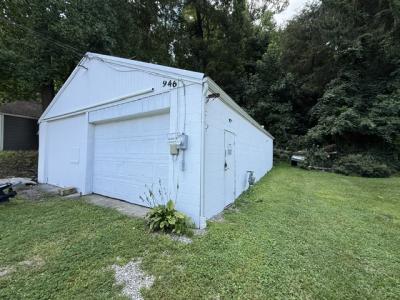946 Meadowview Ave., Lancaster, Ohio 43130, USA