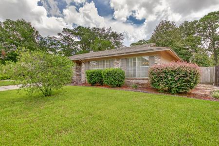 7422 S. Deepwood, Jacksonville, Florida 32244, USA