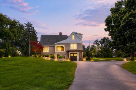 214 W. Joliet Road, Valparaiso, Indiana 46385, États-Unis