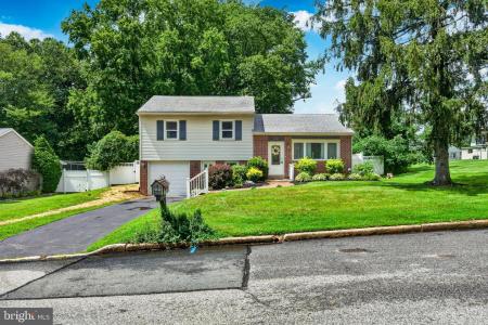 2716 Boudwin Ave, Upper Chichester, Pennsylvania 19061, USA