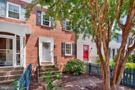 1217 Colonial Avenue, Alexandria, Virginia 22314, USA