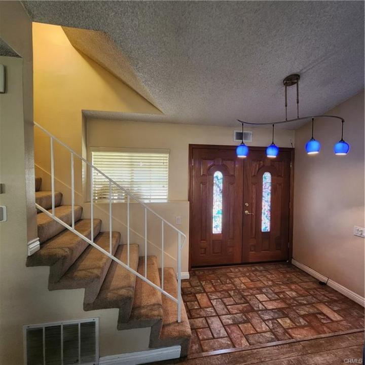 5573 Pueblo Ct, Commerce, Kaliforniya 90040, Amerika Birleşik Devletleri