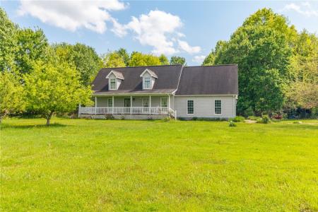 164 Bradley Rd, Jackson Center, Pennsylvania 16133, USA