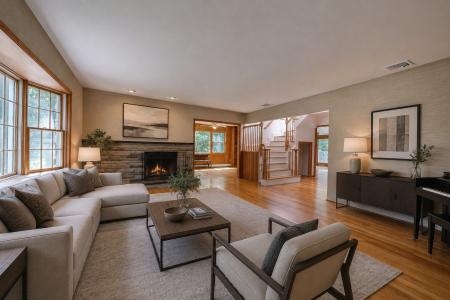 34 knoll Road, Wayne, New Jersey 07470, USA