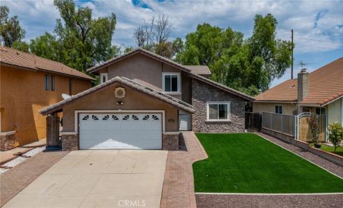 32 Rising Hill Road, Pomona, California 91766, USA