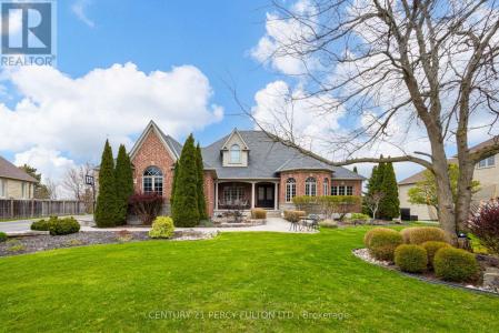 19 WILSON HOUSE DRIVE, Whitby, Ontario L0B 1A0, Canada