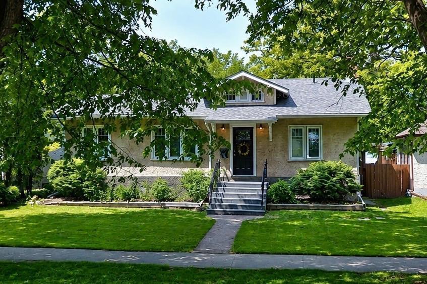 329 CAMPBELL STREET, Winnipeg, مانيتوبا R3N 1B6, كندا