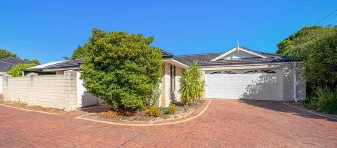 2/1 Little Street, Carey Park, WA 6230, Australia