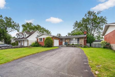 314  Rue West Acres, Dollard-Des Ormeaux, 魁北克省 H9G 1V1, 加拿大