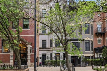 22 E Division Street #1, Chicago, Illinois 60610, Stati Uniti