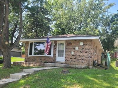 15948 Grove Avenue, Oak Forest, Illinois 60452, USA