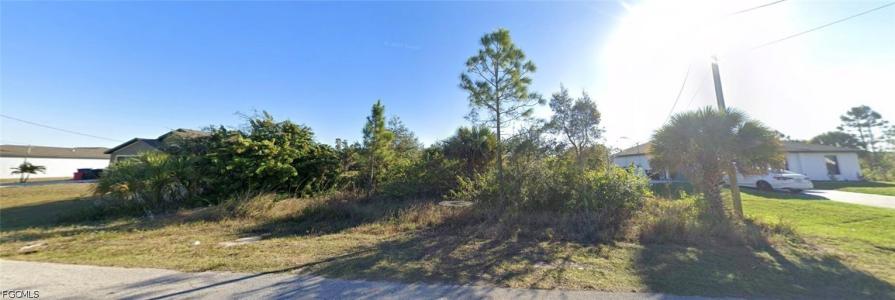 847 Youngreen Drive, Fort Myers, Florida 33913