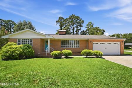 319 Doris Avenue E, Jacksonville, North Carolina 28540, USA