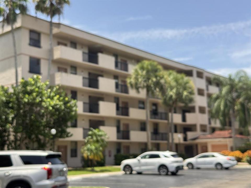 2766 S Carambola Circle #406, Coconut Creek, فلوريدا 33066, الولايات المتحدة