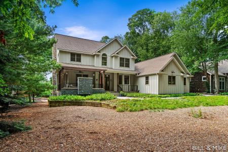 2840 Lake Breeze Drive, Fennville, Michigan 49408, USA