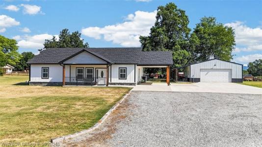 105 Rock Creek Drive, Wister, Oklahoma 74966, USA