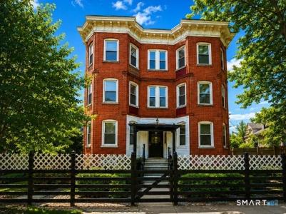 37-39 Elliott Street #2R, Hartford, Connecticut 06114, Estados Unidos