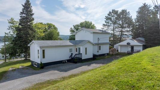 29  Rue Viel, Témiscouata-sur-le-Lac, Quebec G0L 1X0, Canada