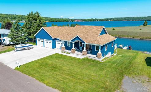 7023 Sandpiper, Houghton, Michigan 49931, Stati Uniti