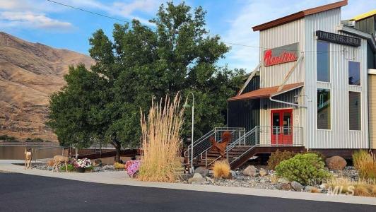 1010 Port Way, Clarkston, Washington 99403, USA