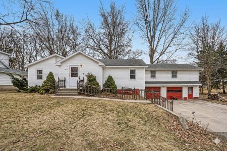 2854 Oak Street, Stevensville, Michigan 49127, USA